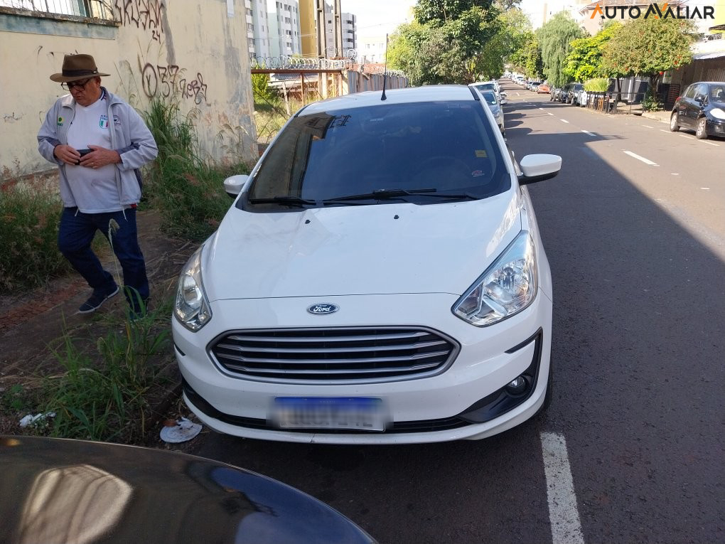 FORD KA+ 1.5 SE PLUS 16V FLEX 4P AUTOMÁTICO
