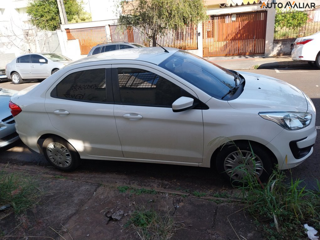FORD KA+ 1.5 SE PLUS 16V FLEX 4P AUTOMÁTICO
