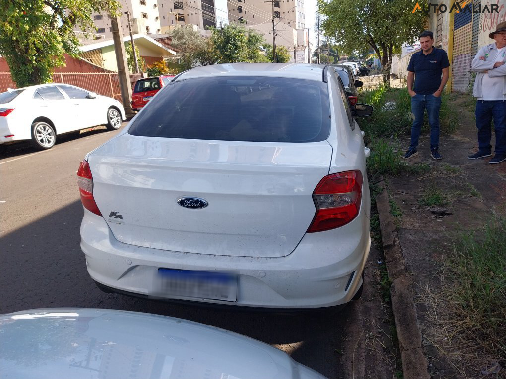 FORD KA+ 1.5 SE PLUS 16V FLEX 4P AUTOMÁTICO