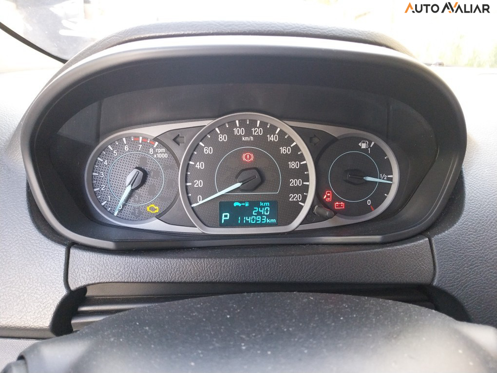 FORD KA+ 1.5 SE PLUS 16V FLEX 4P AUTOMÁTICO