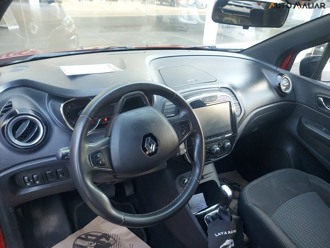 RENAULT CAPTUR 1.6 16V SCE FLEX LIFE X-TRONIC