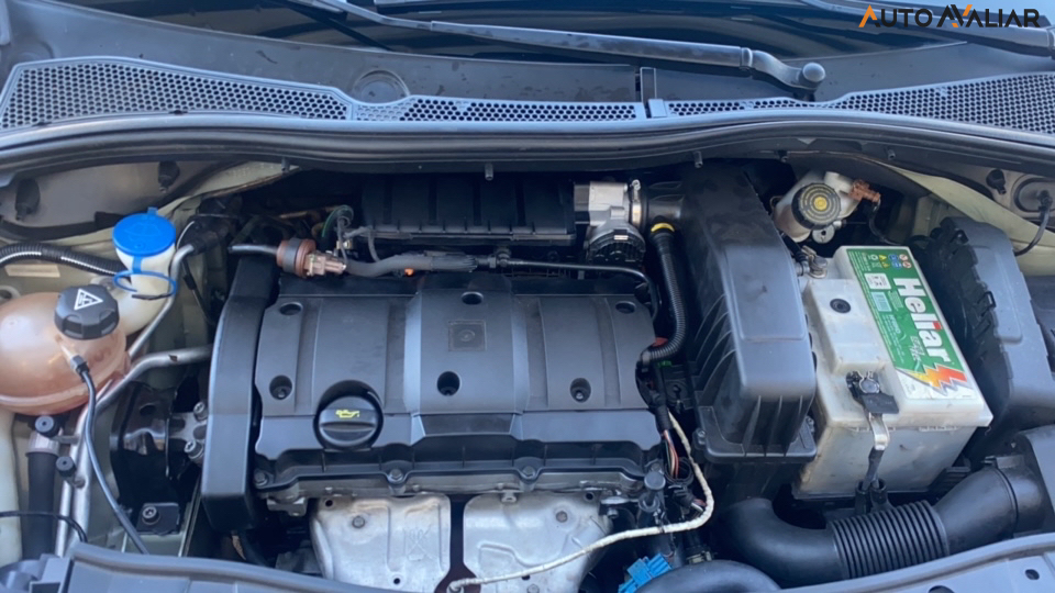 PEUGEOT 2008 1.6 16V FLEX GRIFFE 4P AUTOMATICO