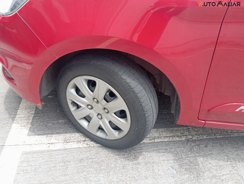 FORD KA+ 1.5 SE 16V FLEX 4P MANUAL