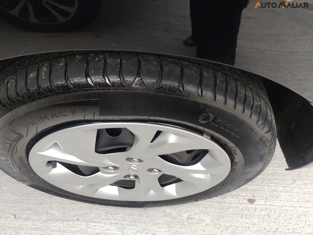 HYUNDAI HB20S 1.0 12V FLEX COMFORT PLUS MANUAL