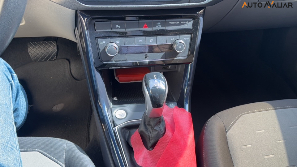 VOLKSWAGEN T-CROSS 1.0 200 TSI TOTAL FLEX COMFORTLINE AUTOM&Aacute;TICO