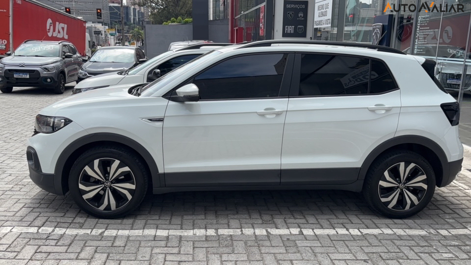 VOLKSWAGEN T-CROSS 1.0 200 TSI TOTAL FLEX COMFORTLINE AUTOM&Aacute;TICO