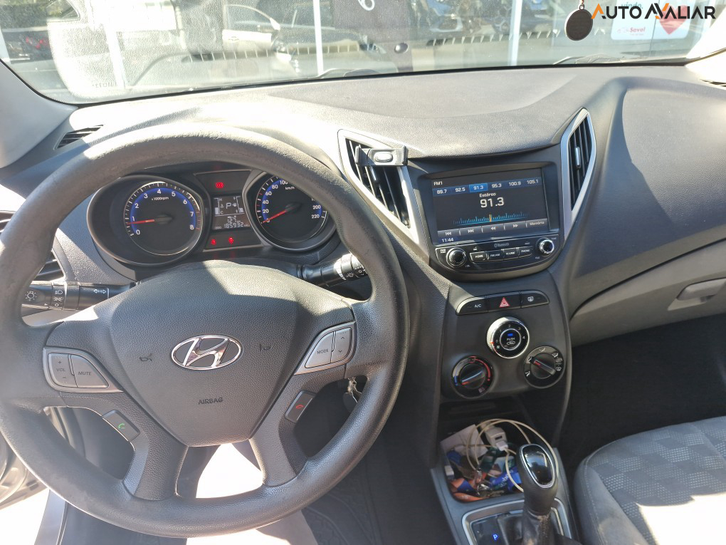 HYUNDAI HB20S 1.6 COMFORT PLUS 16V FLEX 4P AUTOMATICO