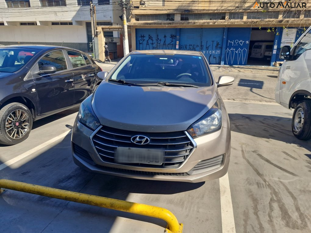 HYUNDAI HB20S 1.6 COMFORT PLUS 16V FLEX 4P AUTOMATICO