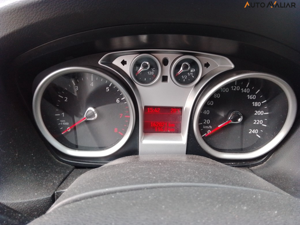 FORD FOCUS 2.0 16V FLEX 4P AUTOMATICO
