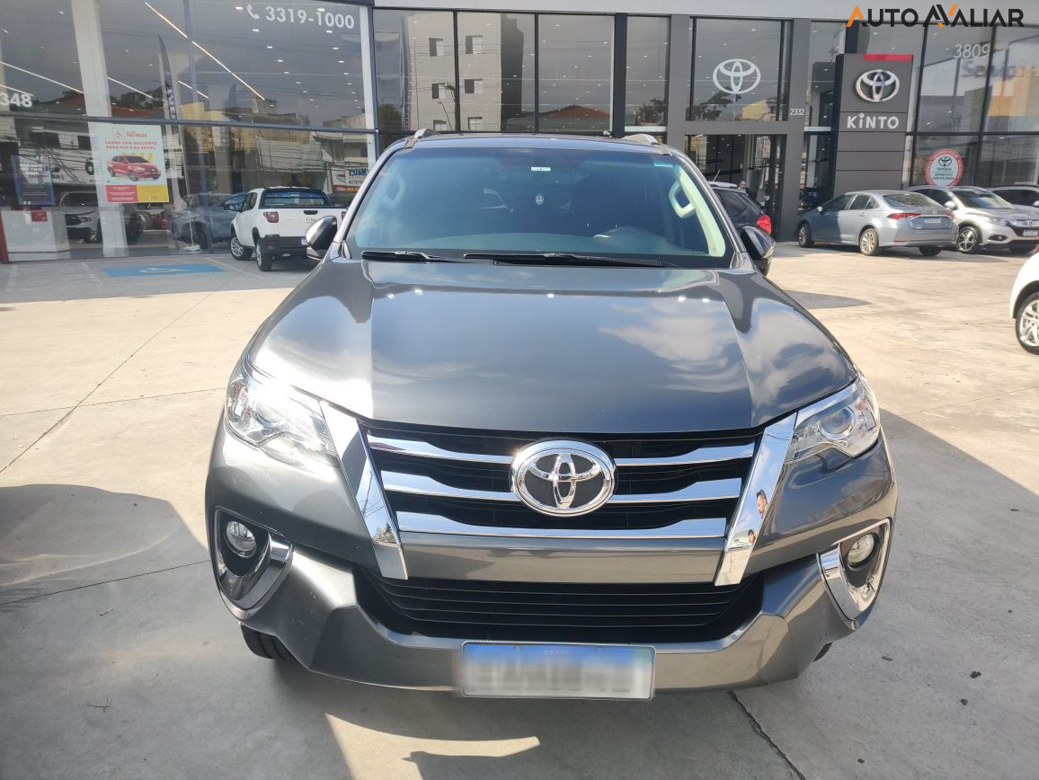 TOYOTA HILUX SW4 2.7 SRV 7 LUGARES 4X2 16V FLEX 4P AUTOMATICO