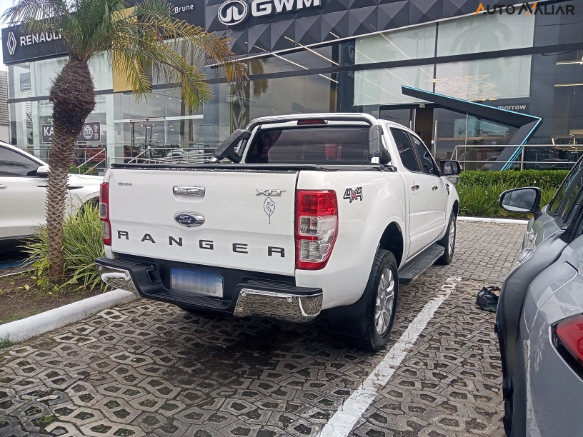 FORD RANGER 3.2 XLT 4X4 CD 20V DIESEL 4P AUTOMATICO