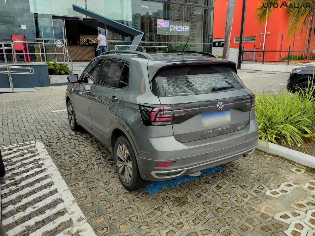 VOLKSWAGEN T-CROSS 1.0 200 TSI TOTAL FLEX COMFORTLINE AUTOMATICO