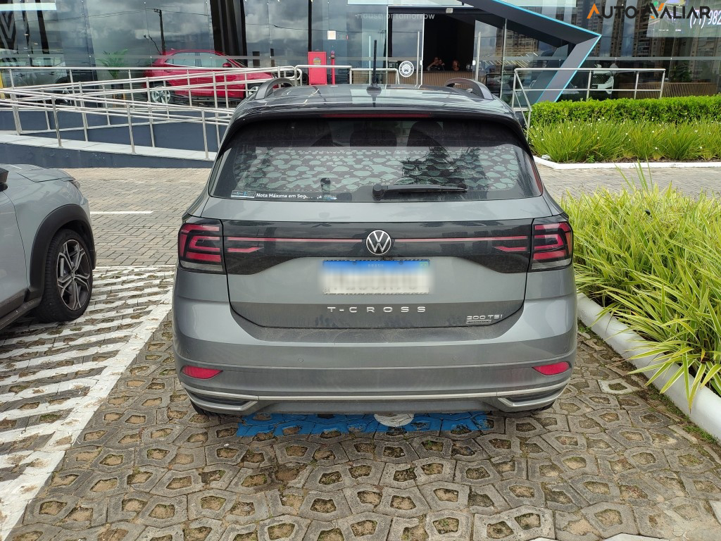 VOLKSWAGEN T-CROSS 1.0 200 TSI TOTAL FLEX COMFORTLINE AUTOMATICO