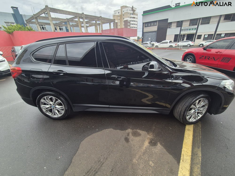 BMW X1 2.0 16V TURBO ACTIVEFLEX SDRIVE20I 4P AUTOMATICO
