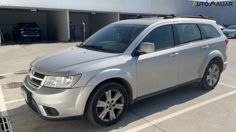 FIAT FREEMONT 2.4 PRECISION 16V GASOLINA 4P AUTOMATICO