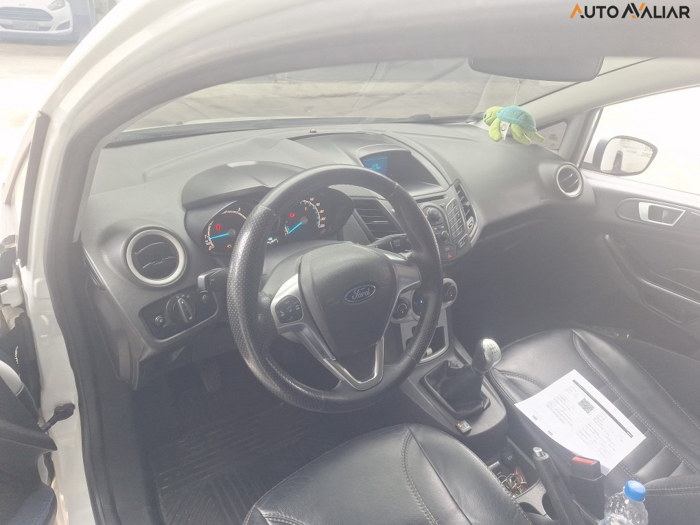 FORD FIESTA 1.6 SE HATCH 16V FLEX 4P MANUAL