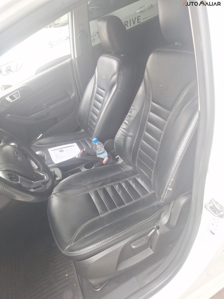 FORD FIESTA 1.6 SE HATCH 16V FLEX 4P MANUAL