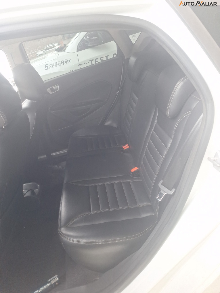 FORD FIESTA 1.6 SE HATCH 16V FLEX 4P MANUAL