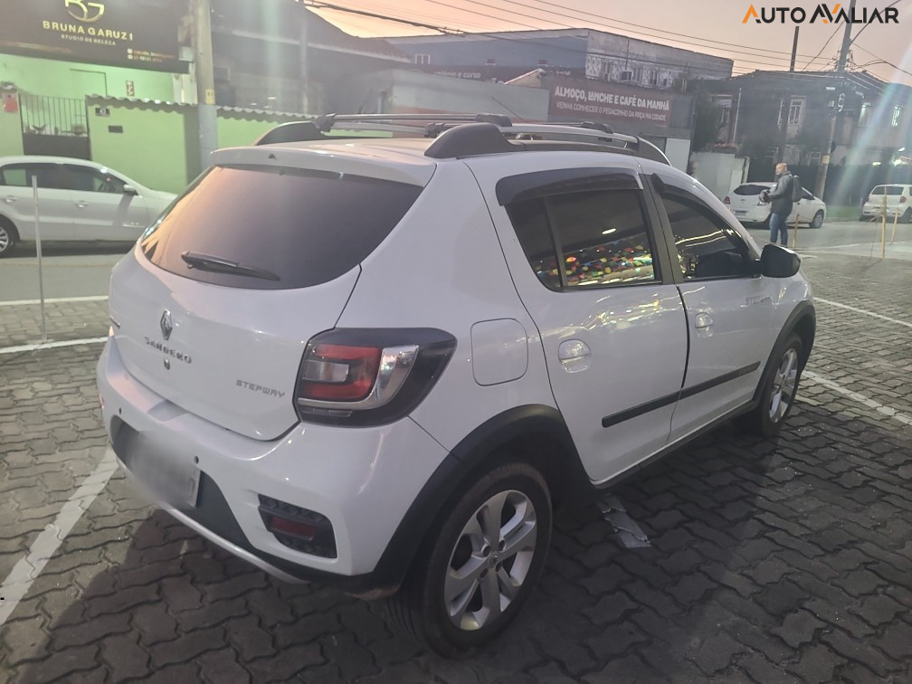 RENAULT SANDERO 1.6 16V SCE FLEX STEPWAY 4P MANUAL