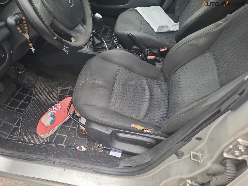 RENAULT SANDERO 1.0 EXPRESSION 16V FLEX 4P MANUAL