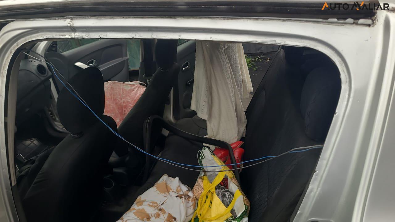 RENAULT SANDERO 1.0 EXPRESSION 16V FLEX 4P MANUAL