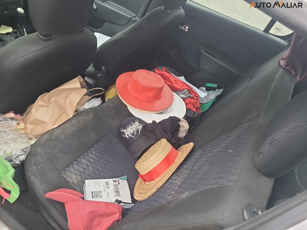 RENAULT SANDERO 1.0 EXPRESSION 16V FLEX 4P MANUAL