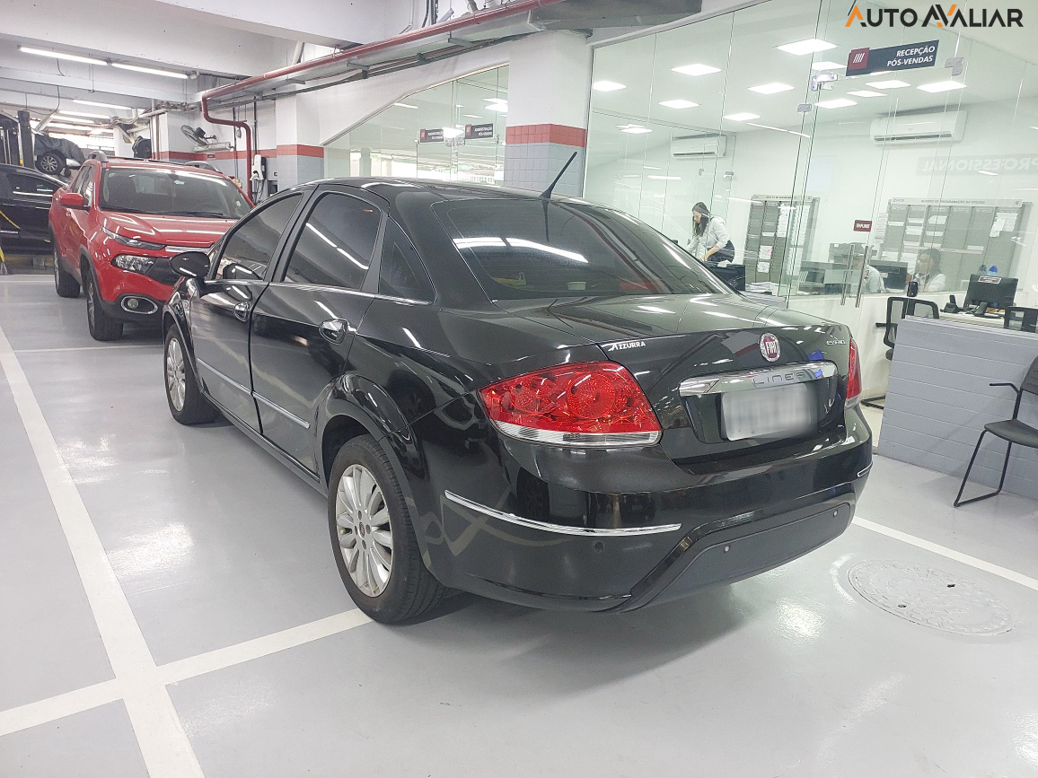 FIAT LINEA 1.8 ESSENCE 16V FLEX 4P AUTOMATIZADO
