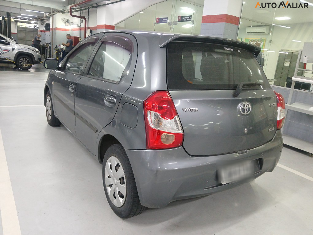 TOYOTA ETIOS 1.3 XS 16V FLEX 4P MANUAL