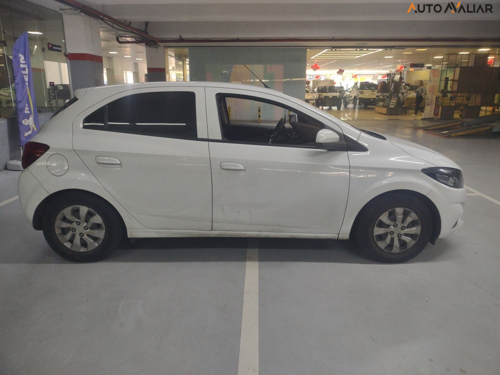 CHEVROLET ONIX 1.0 MPFI LT 8V FLEX 4P MANUAL