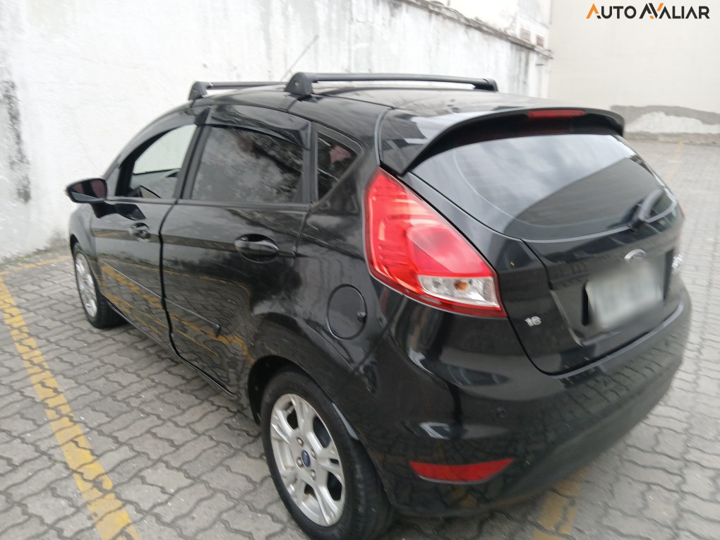 FORD FIESTA 1.6 SE HATCH 16V FLEX 4P MANUAL
