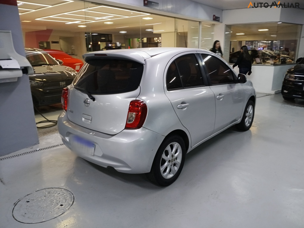 NISSAN MARCH 1.6 SV 16V FLEX 4P MANUAL