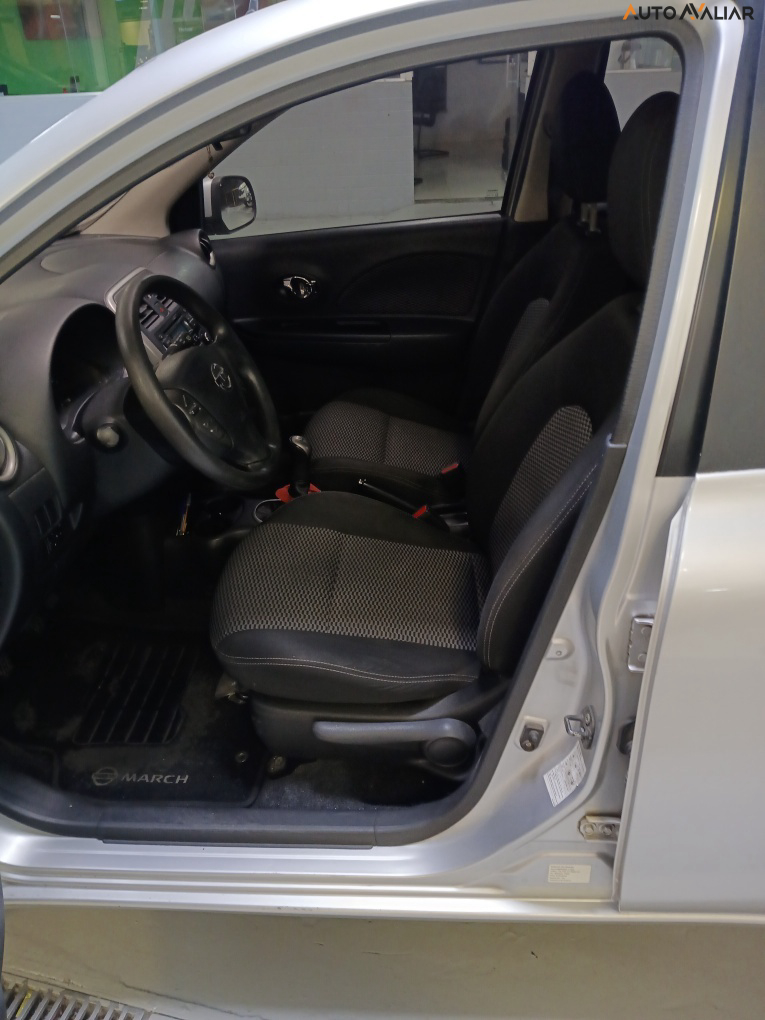 NISSAN MARCH 1.6 SV 16V FLEX 4P MANUAL