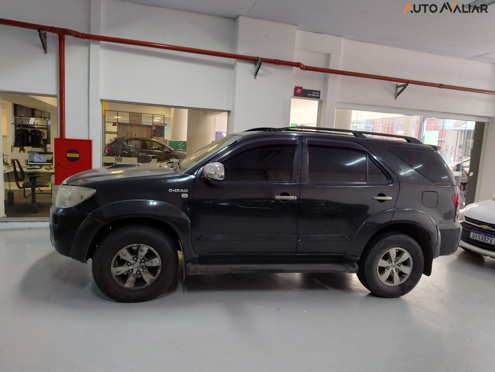 TOYOTA HILUX SW4 3.0 SRV 4X4 16V TURBO INTERCOOLER DIESEL 4P AUTOMATICO