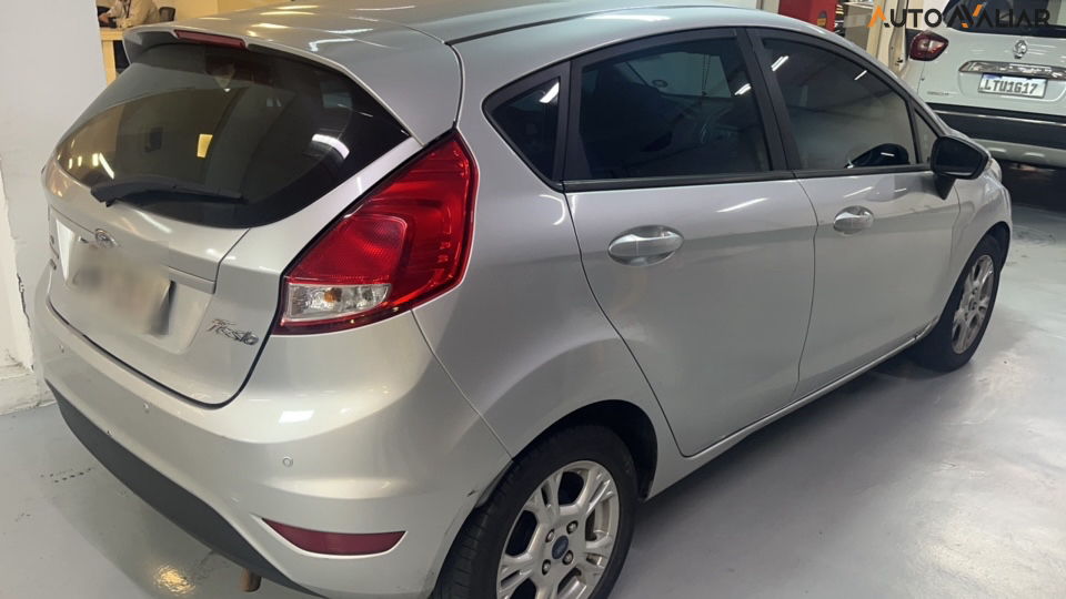 FORD FIESTA 1.6 SE HATCH 16V FLEX 4P AUTOMATICO
