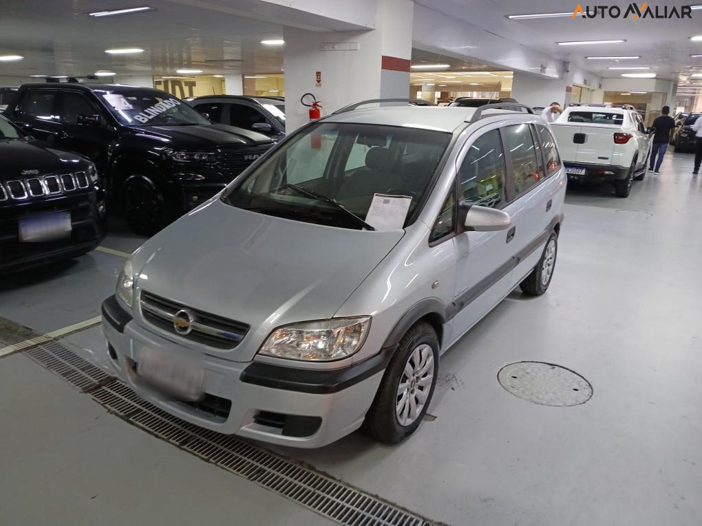 CHEVROLET ZAFIRA 2.0 MPFI EXPRESSION 8V FLEX 4P AUTOMATICO
