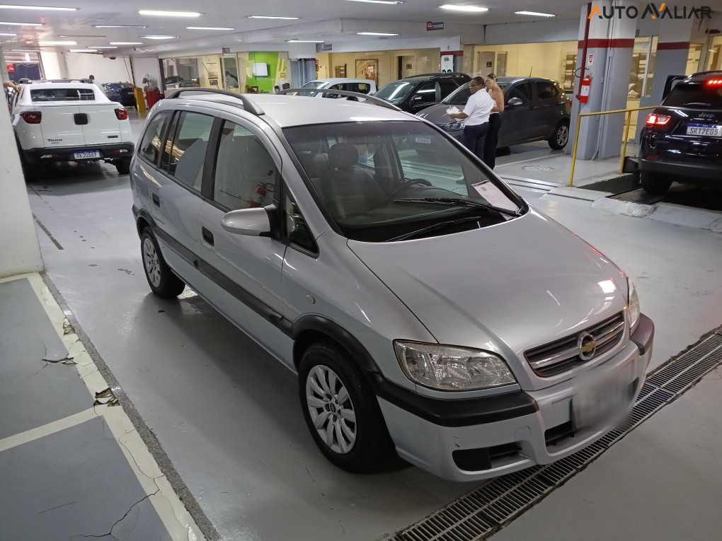 CHEVROLET ZAFIRA 2.0 MPFI EXPRESSION 8V FLEX 4P AUTOMATICO