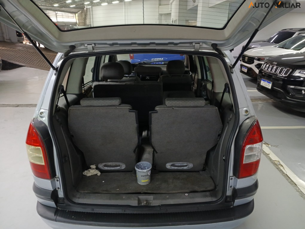 CHEVROLET ZAFIRA 2.0 MPFI EXPRESSION 8V FLEX 4P AUTOMATICO