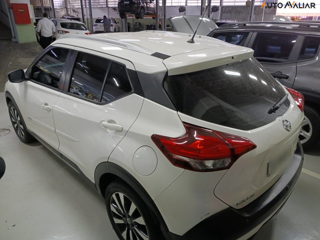 NISSAN KICKS 1.6 16V FLEXSTART SV 4P XTRONIC