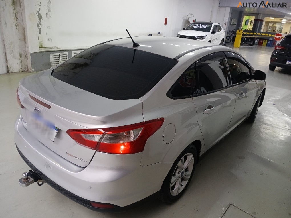 FORD FOCUS 2.0 S SEDAN 16V FLEX 4P POWERSHIFT