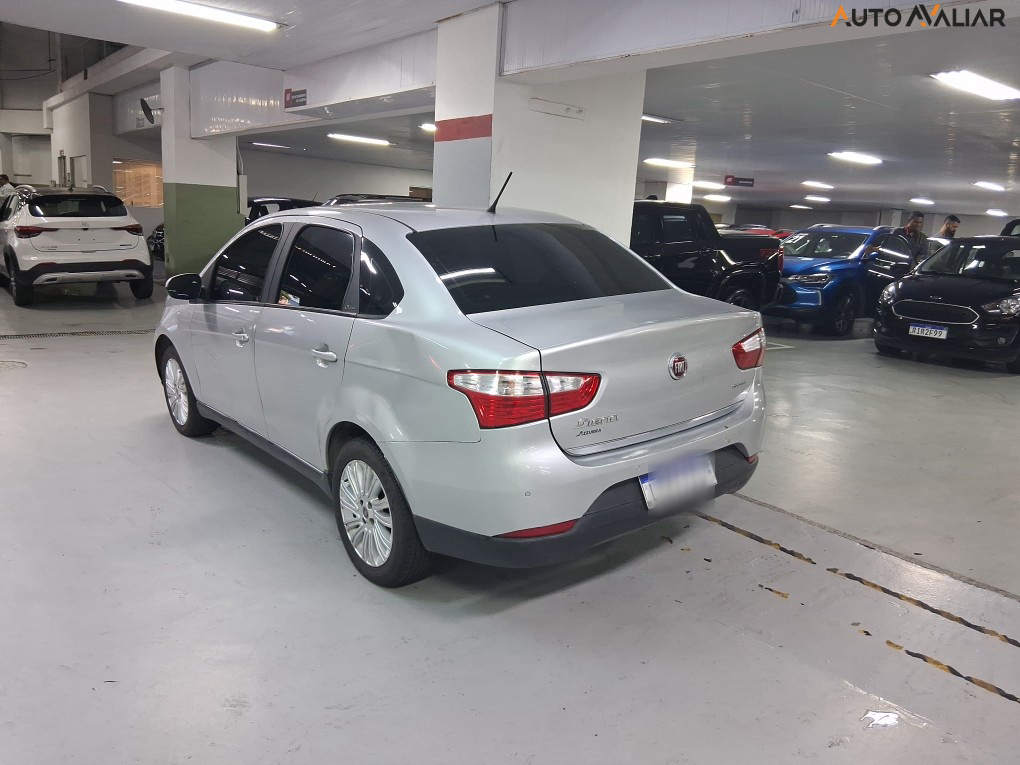 FIAT GRAND SIENA 1.6 MPI ESSENCE 16V FLEX 4P MANUAL