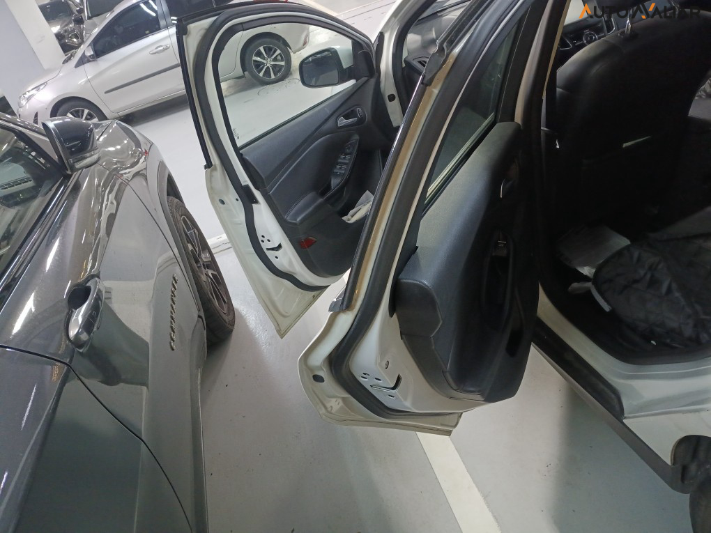 FORD FOCUS 2.0 TITANIUM 16V FLEX 4P POWERSHIFT