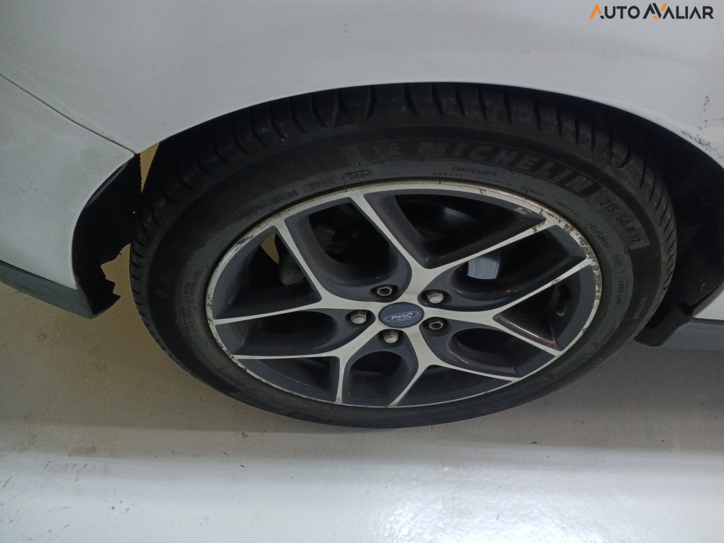 FORD FOCUS 2.0 TITANIUM 16V FLEX 4P POWERSHIFT