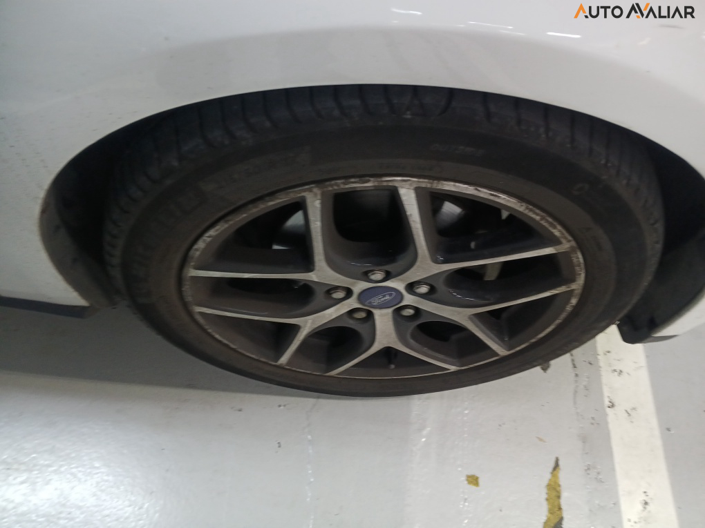 FORD FOCUS 2.0 TITANIUM 16V FLEX 4P POWERSHIFT