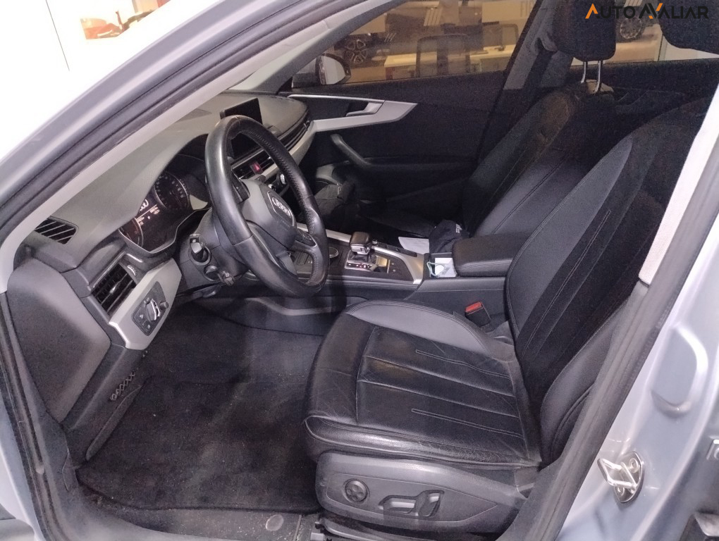 AUDI A4 2.0 TFSI ATTRACTION GASOLINA 4P S TRONIC