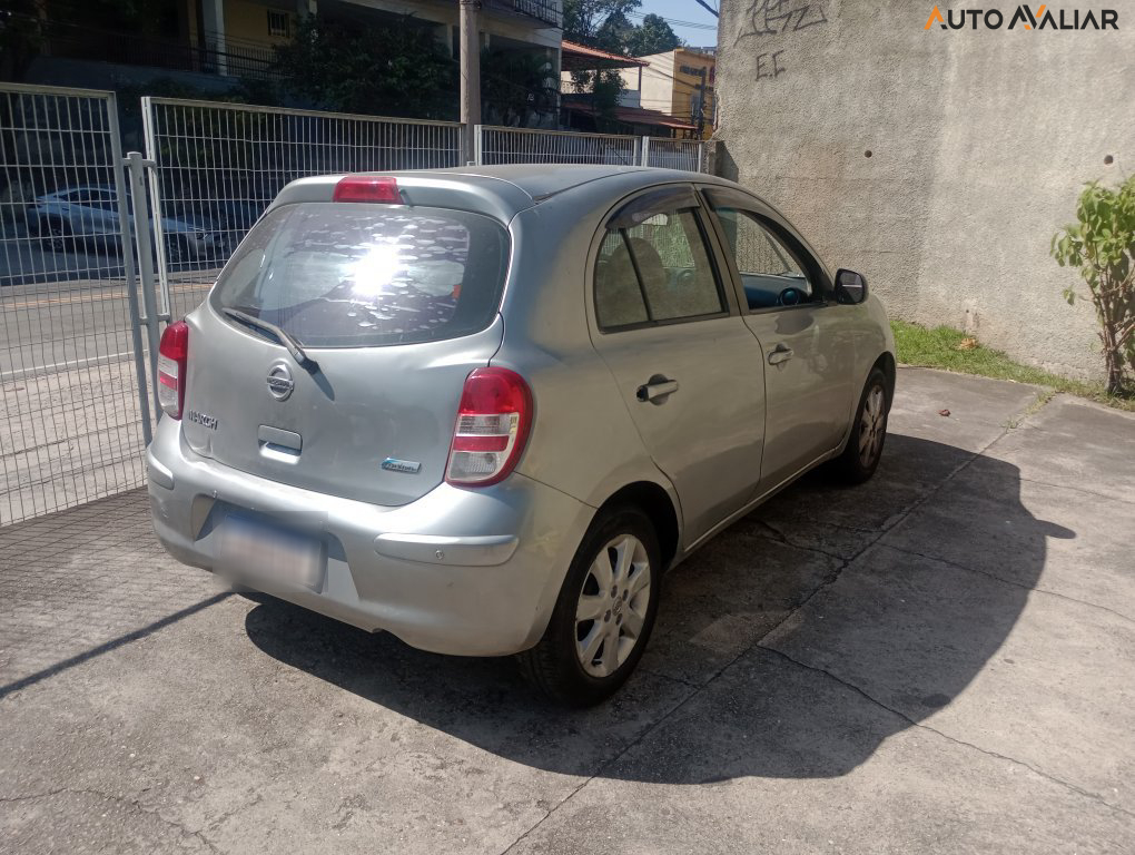 NISSAN NEW MARCH SV 1.6 16V