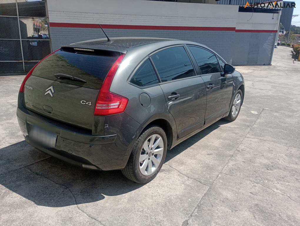 CITROEN C4 2.0 GLX 16V FLEX 4P AUTOMATICO