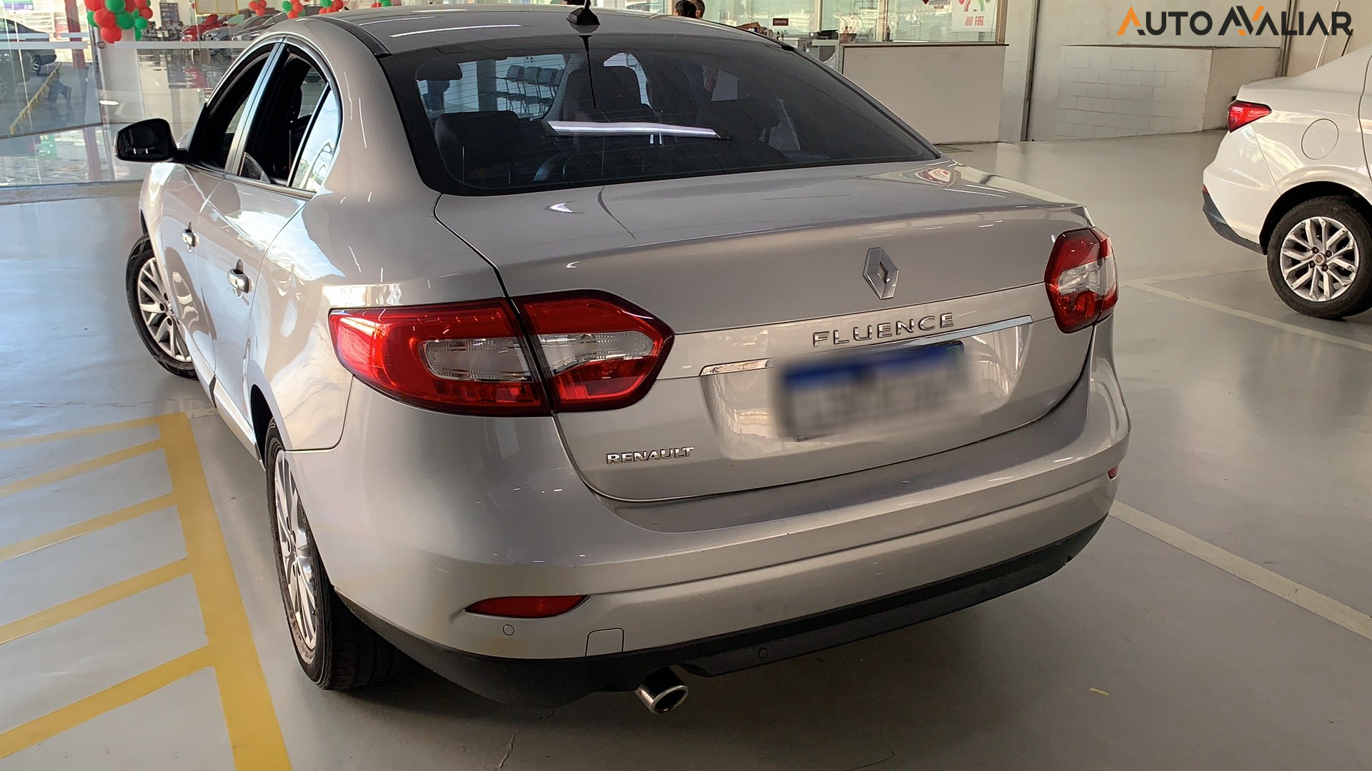 RENAULT FLUENCE 2.0 DYNAMIQUE PLUS 16V FLEX 4P AUTOMATICO