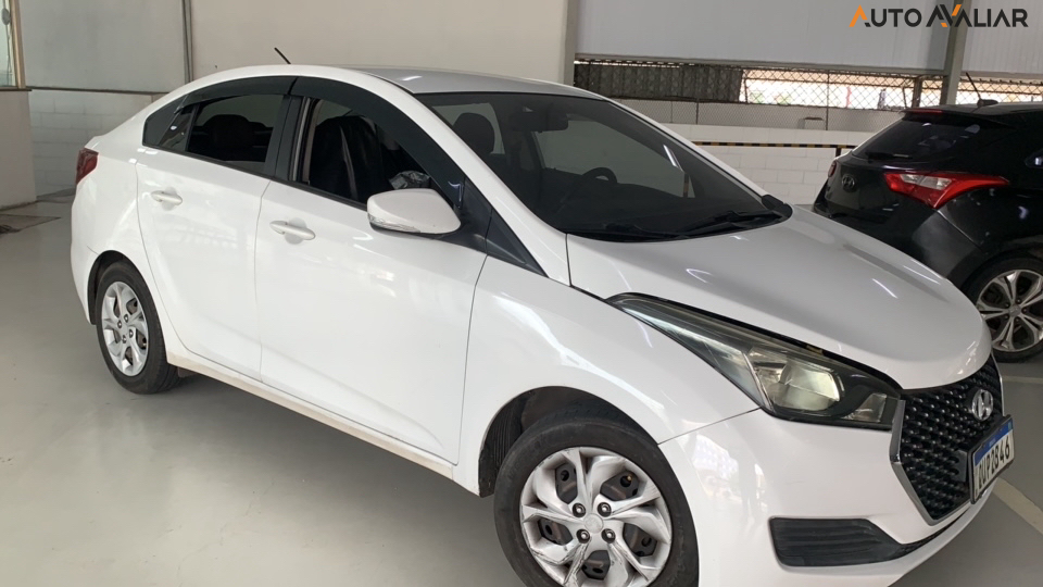 HYUNDAI HB20S 1.0 COMFORT PLUS 12V FLEX 4P MANUAL
