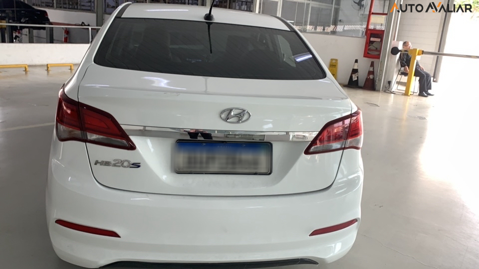 HYUNDAI HB20S 1.0 COMFORT PLUS 12V FLEX 4P MANUAL