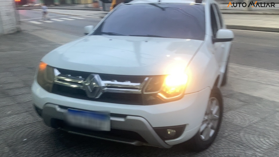 RENAULT DUSTER 2.0 DYNAMIQUE 4X2 16V FLEX 4P AUTOMATICO